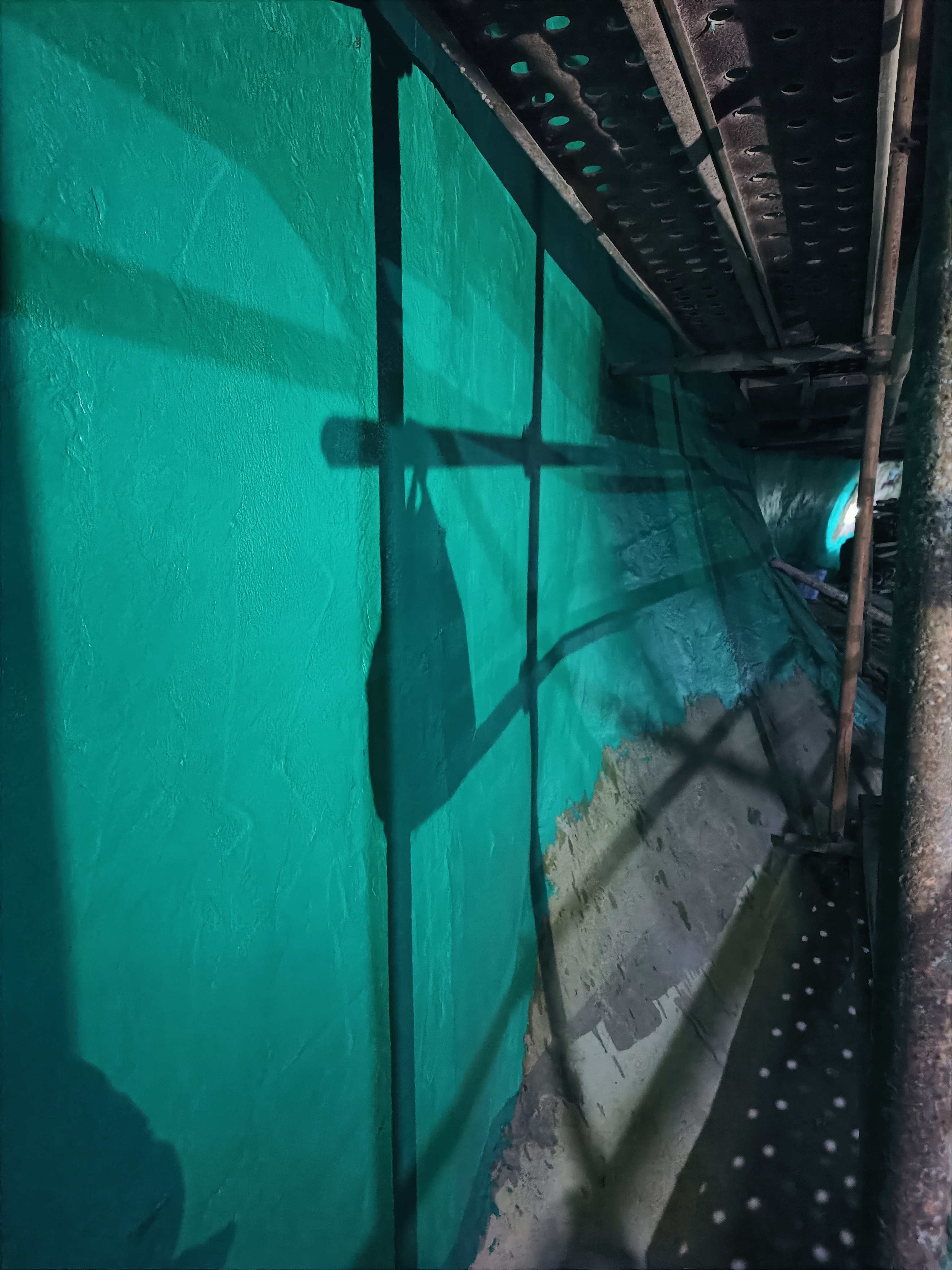 玻璃钢脱硫塔非金属膨胀节漏水可以使用桐油凝胶自密封材料治理吗？