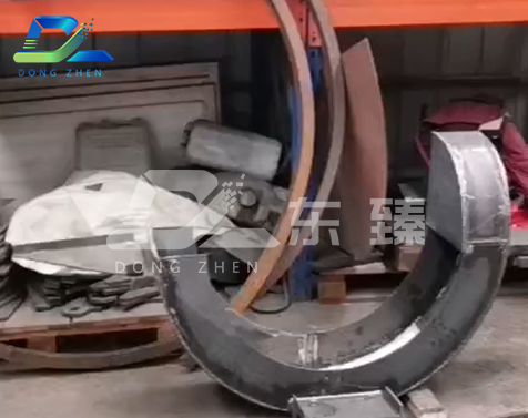 耐磨防腐工程在工业溜槽中的应用价值与防护作用